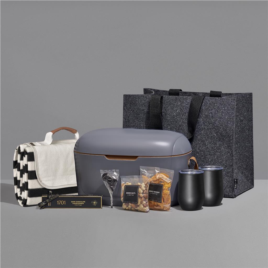 Outdoor Indulgence Hamper