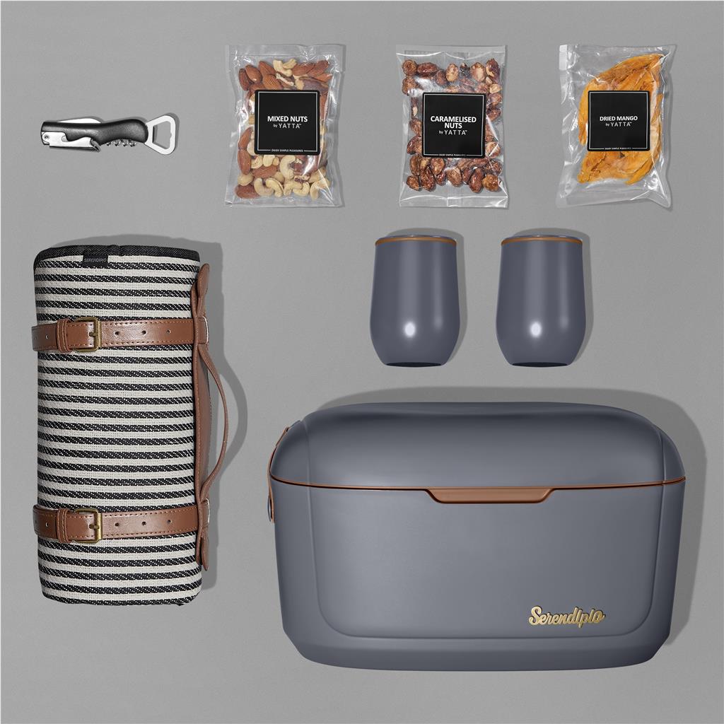 Chic Chill Hamper - Premium Hampers,Outdoor Hampers