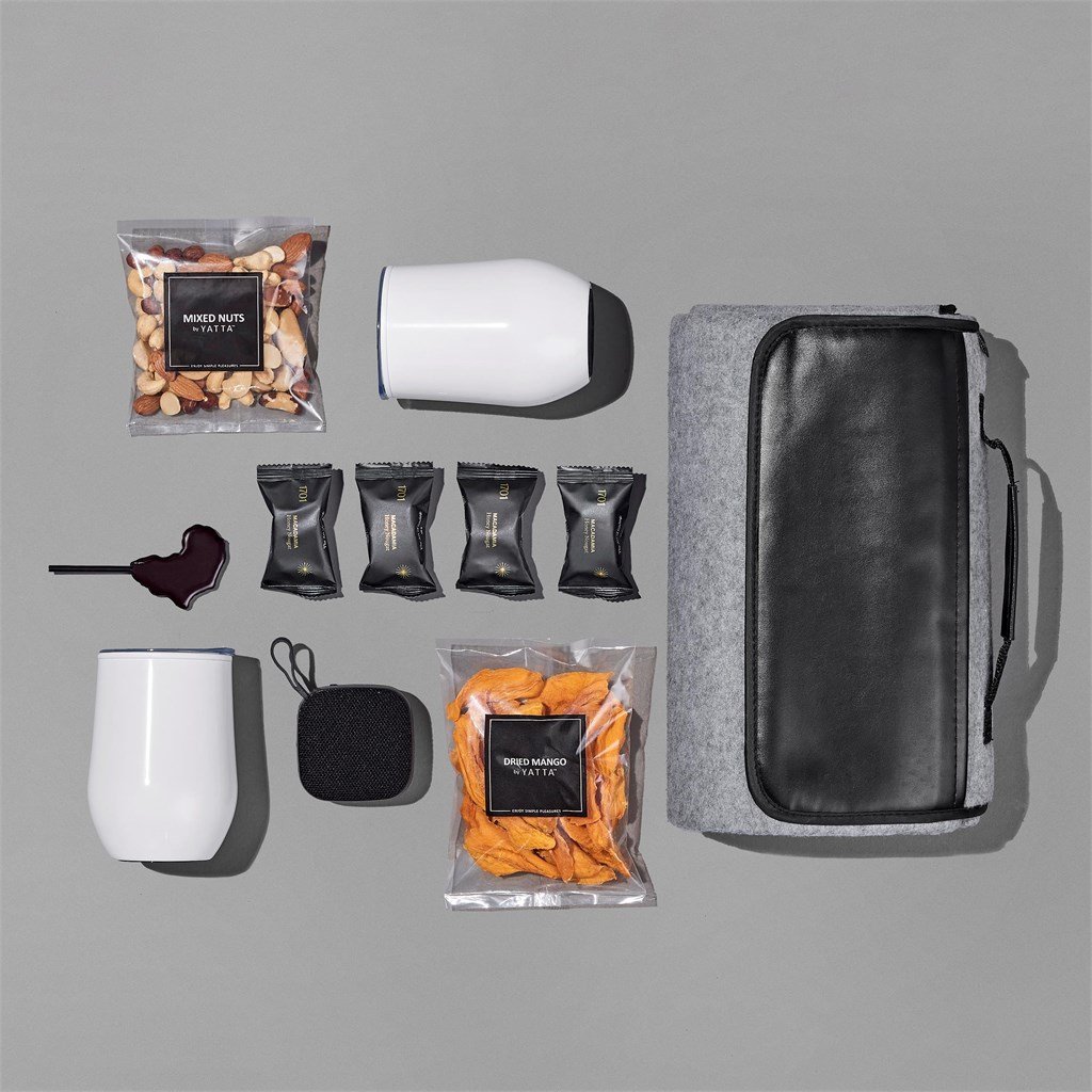 Lavishly Laden Hamper - Unisex Hampers,Outdoor Hampers,Tech Hampers